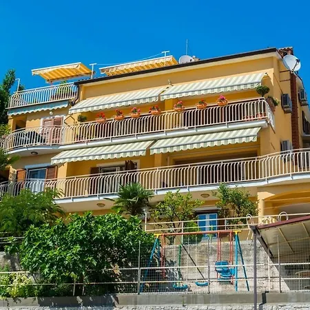 Gracia - With Great View